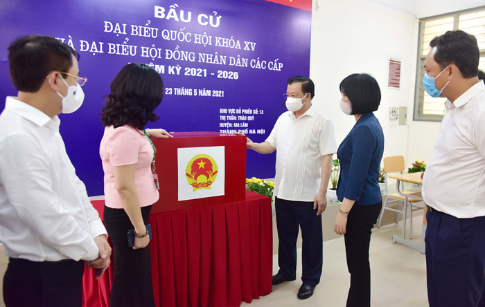 Hà Nội nỗ lực làm tốt công tác chuẩn bị bầu cử trong bối cảnh dịch Covid-19 diễn biến phức tạp

